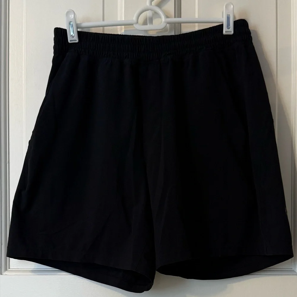 Lululemon Pace Breaker Black Athletic Shorts 7” - Picture 1 of 4